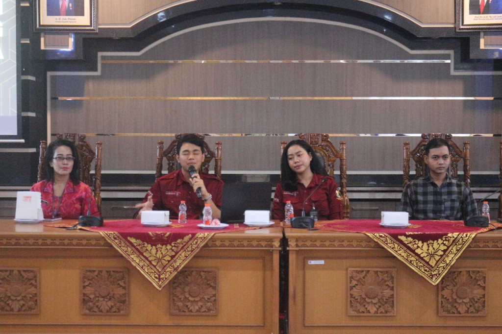 Pembekalan Finalis Jegeg Bagus Dalung Dalam Rangka PorseniDes Dalung 2023